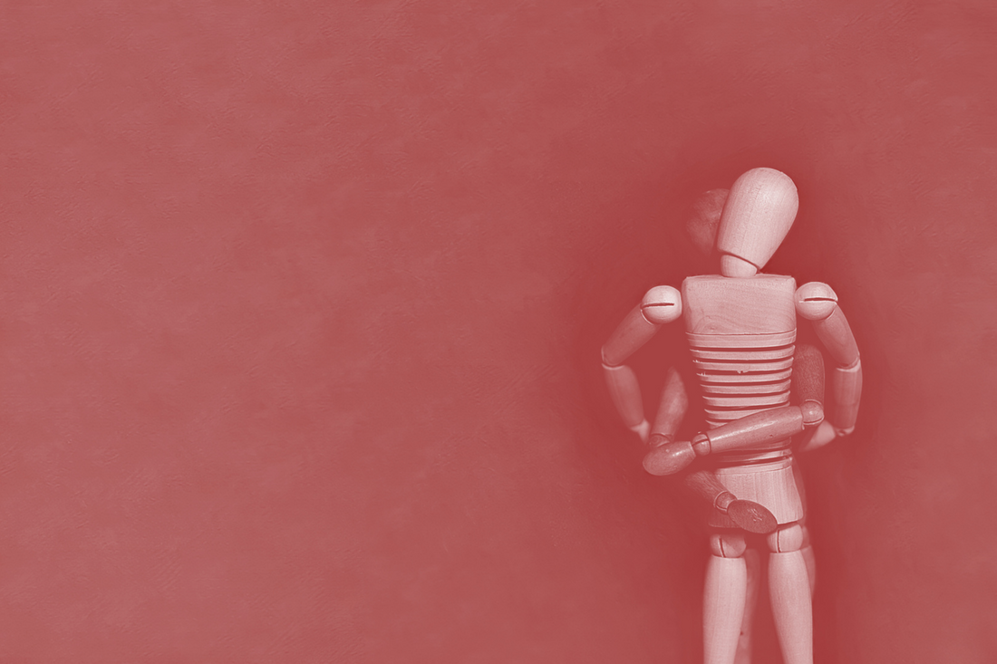 Figures hugging
